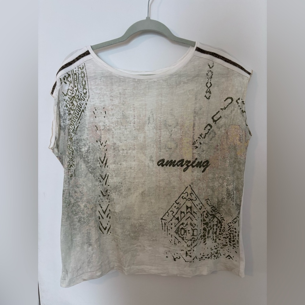 German Brand Cartoon White Scoop Neck Top with Glittery Print - Size EU 40